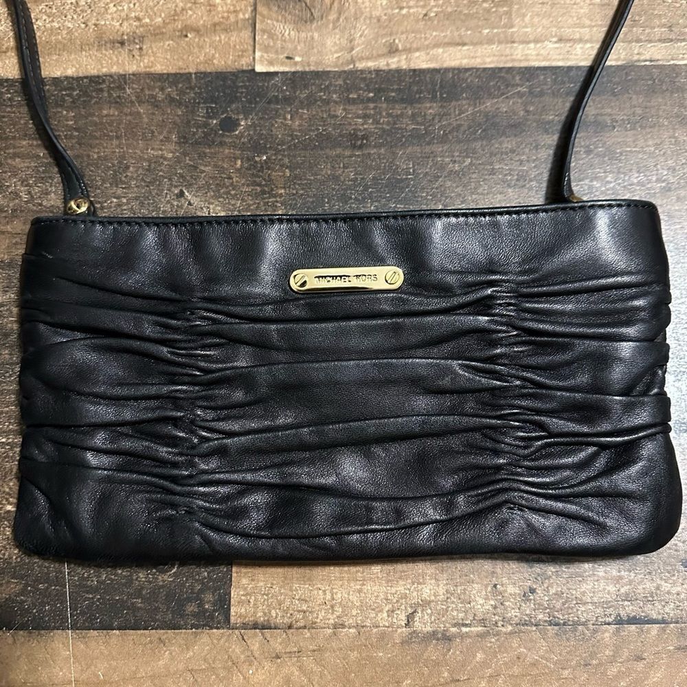 Michael Kors Leather Convertible Crossbody-Clutch - Picture 3 of 8